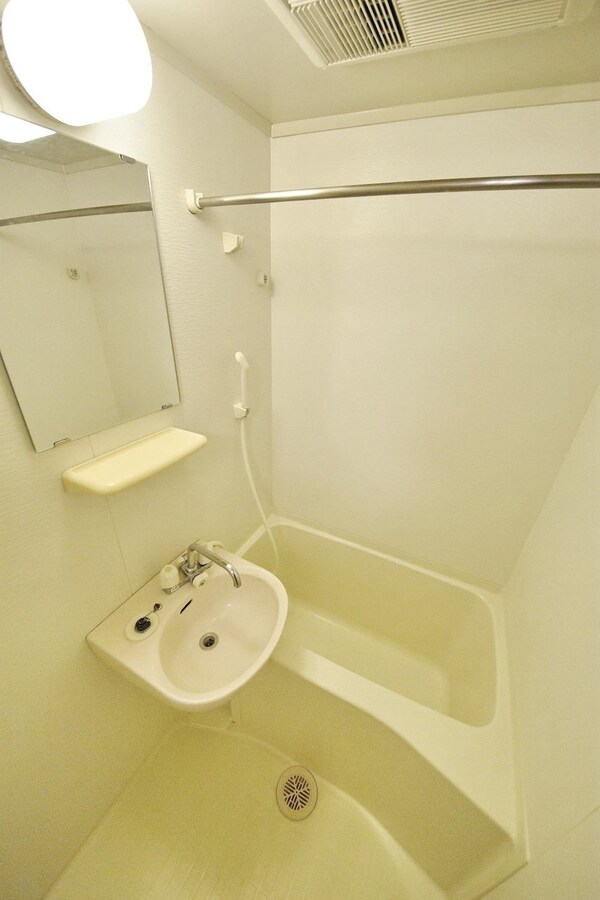 バス／シャワールーム等