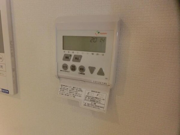 設備(床暖房リモコン)