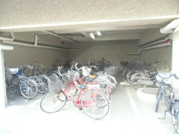 共有部分(駐輪場)