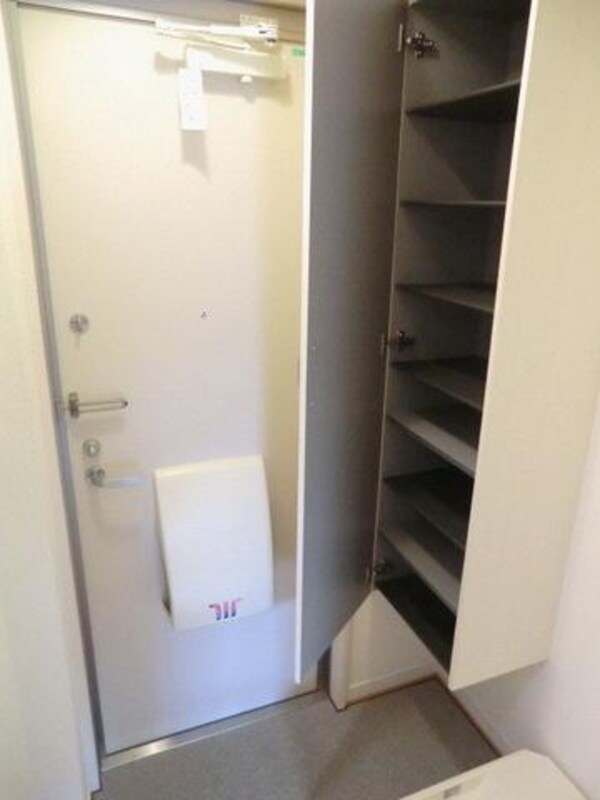 玄関(シューズボックス付きの玄関)