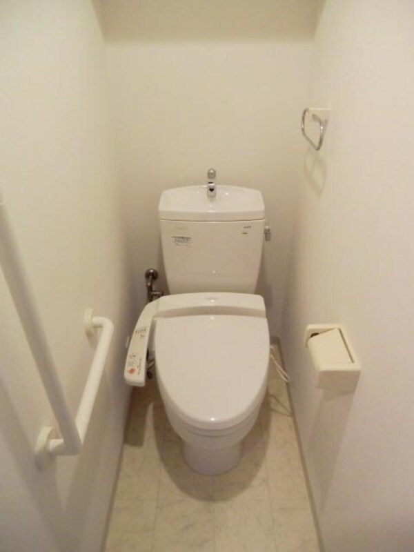 トイレ(ウォシュレット付)