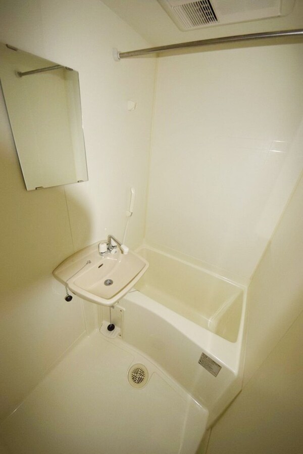 バス／シャワールーム等(バス／シャワールーム等)