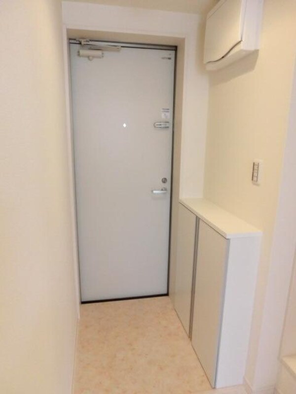 玄関(下駄箱付きの玄関)