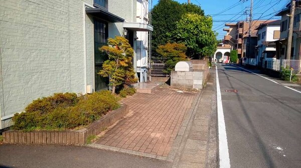 エントランス(物件入口)