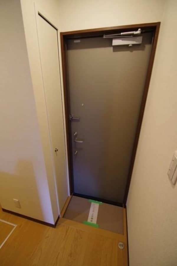玄関(☆ダブルロックの玄関☆)