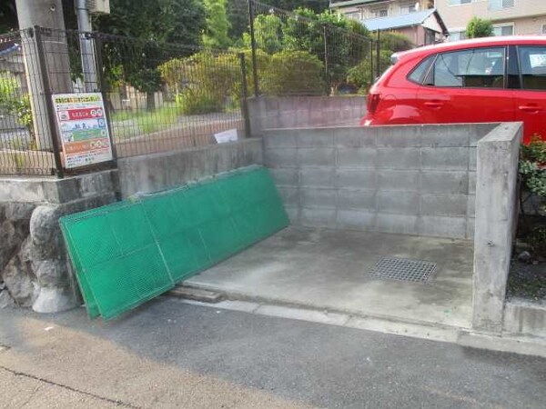 共有部分(ゴミ捨て場)