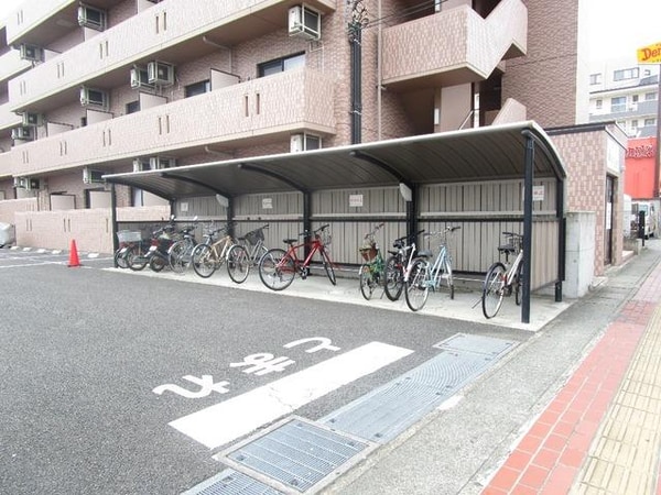 共有部分(★屋根付きの駐輪場です★)