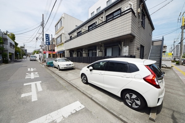 駐車場(★★敷地内駐車場★★※空要確認)