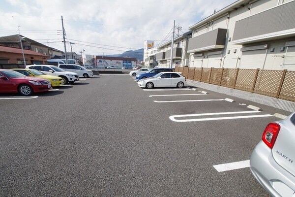 駐車場(★駐車場★)