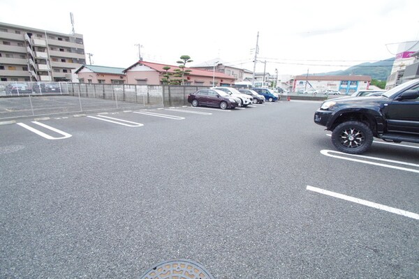 その他(★敷地内の駐車場です★)