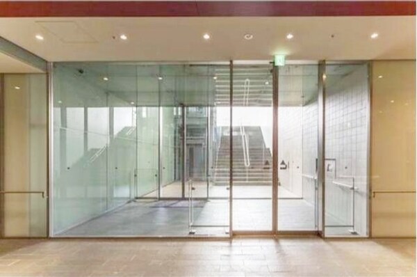 エントランス(部屋探しは株式会社　タウンハウジング　までお気軽にお問合せ…)