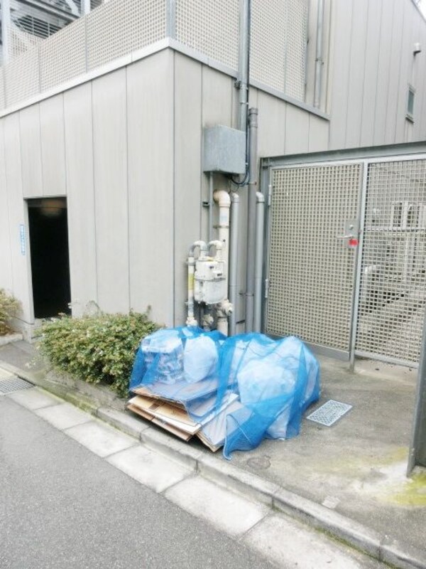 設備(庭)