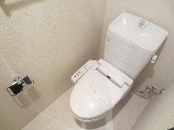 トイレ(お部屋探しは株式会社　タウンハウジング　までお気軽にお問合…)