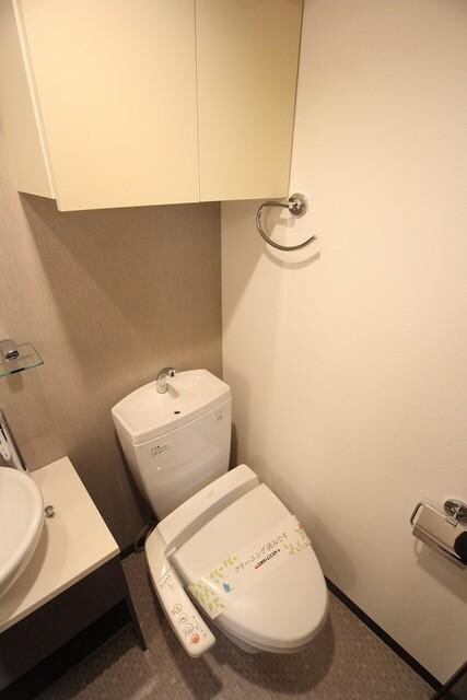 トイレ(お部屋探しは株式会社　タウンハウジング　までお気軽にお問合…)