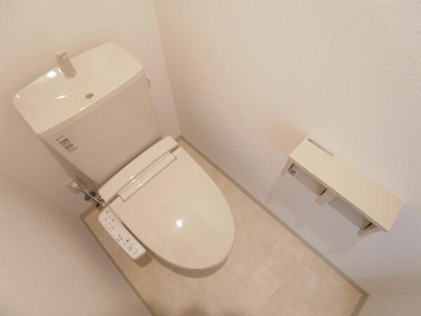 トイレ(お部屋探しは株式会社　タウンハウジング　までお気軽にお問合…)