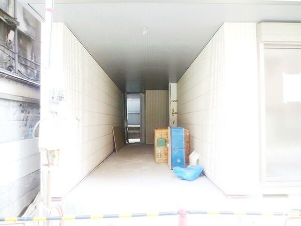 エントランス(部屋探しは株式会社　タウンハウジング　までお気軽にお問合せ…)