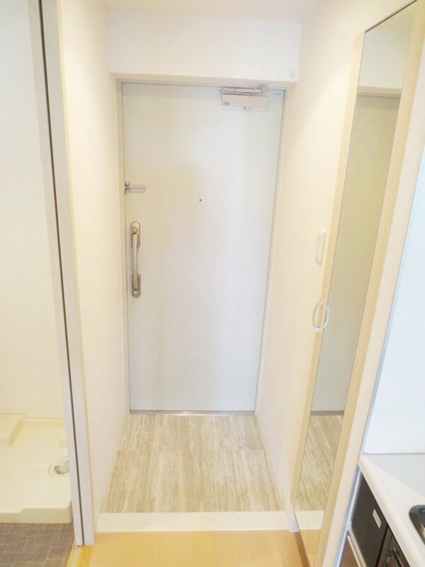 玄関(お部屋探しは株式会社　タウンハウジング　までお気軽にお問合…)