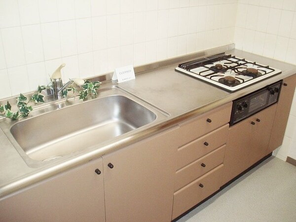キッチン(お部屋探しは株式会社　タウンハウジング　までお気軽にお問合…)