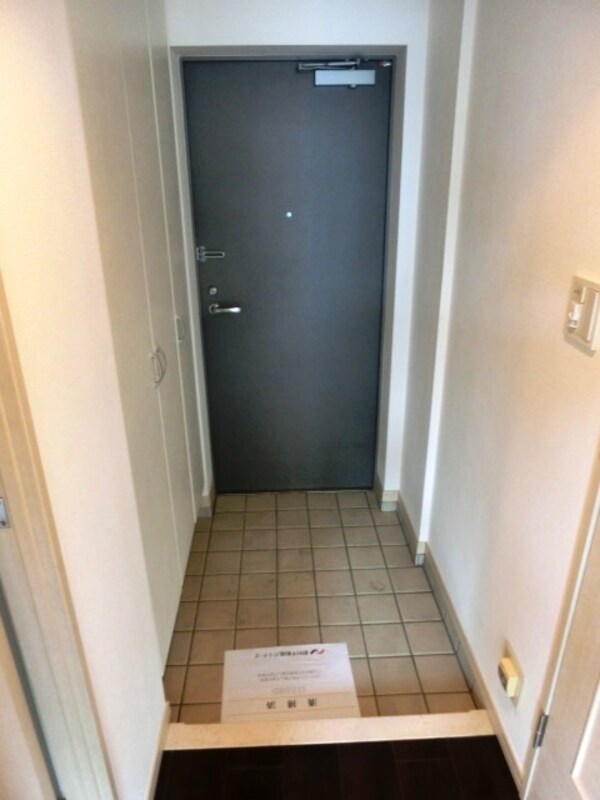 玄関(お部屋探しは株式会社　タウンハウジング　までお気軽にお問合…)