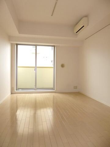 物件内観写真2　(☆洋室フローリング☆)