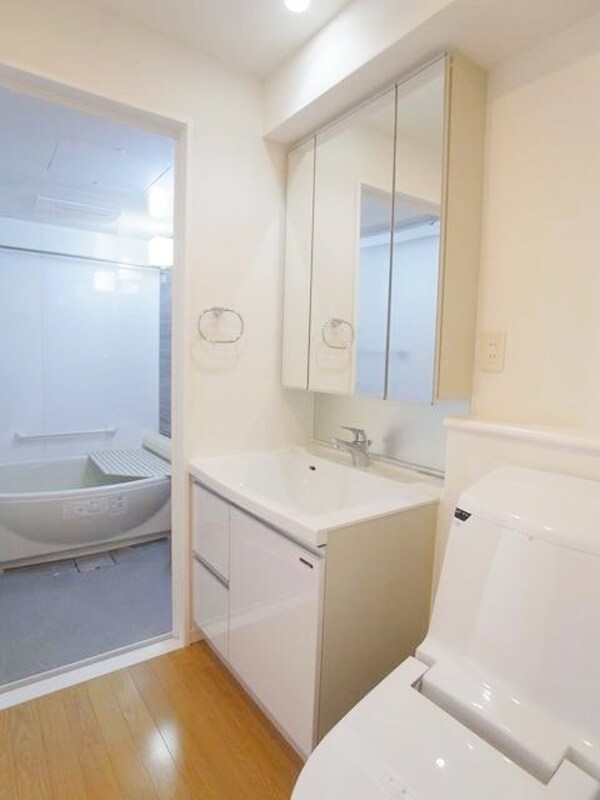 洗面(お部屋探しは株式会社　タウンハウジング　までお気軽にお問合…)