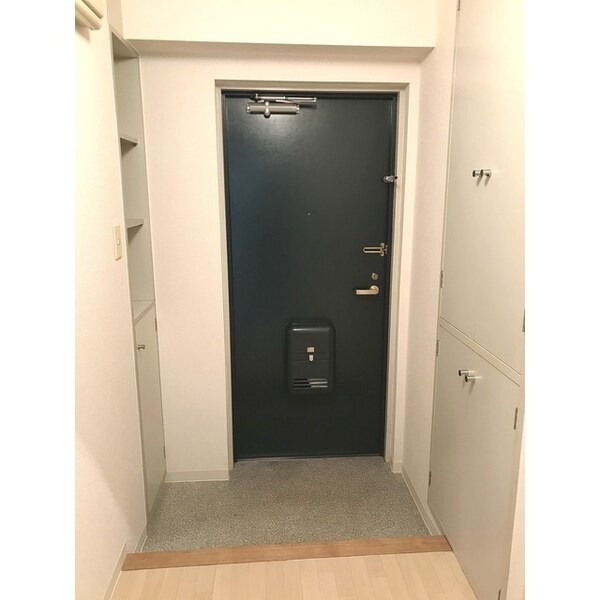 玄関(お部屋探しは株式会社　タウンハウジング　までお気軽にお問合…)