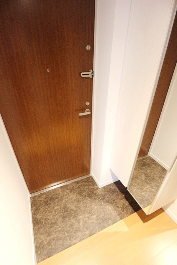 玄関(お部屋探しは株式会社　タウンハウジング　までお気軽にお問合…)