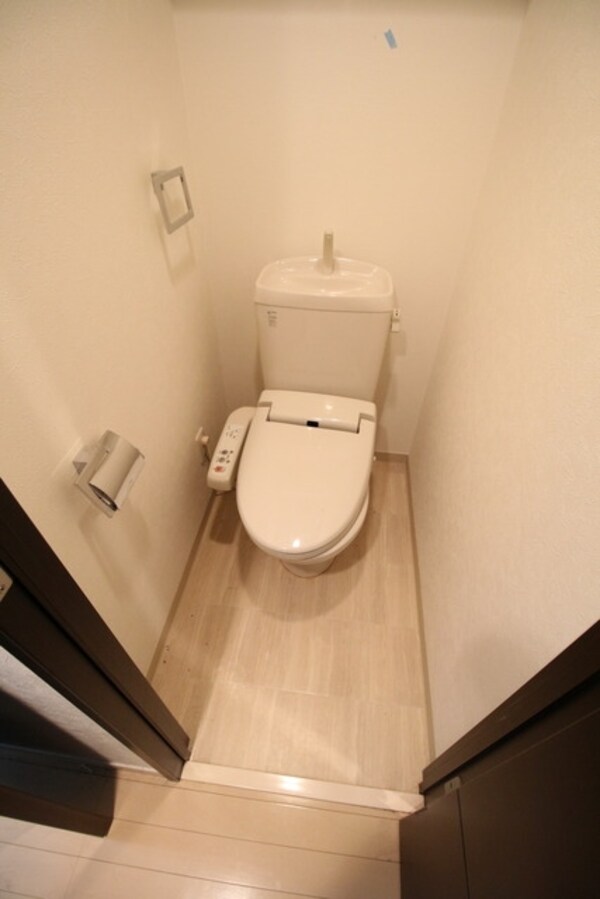 トイレ(お部屋探しは株式会社　タウンハウジング　までお気軽にお問合…)