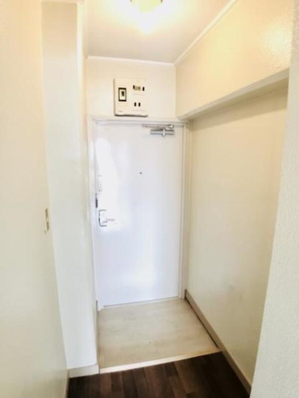 玄関(お部屋探しは株式会社　タウンハウジング　までお気軽にお問合…)