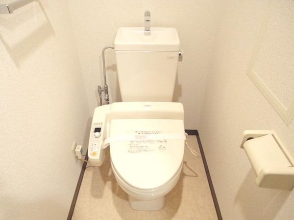 トイレ(★ウォシュレット完備★)