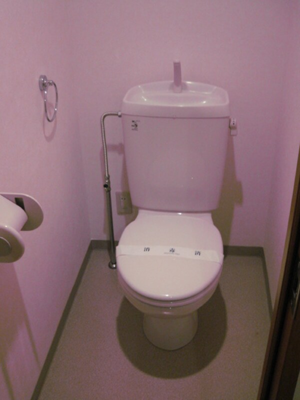トイレ(お部屋探しは株式会社　タウンハウジング　までお気軽にお問合…)