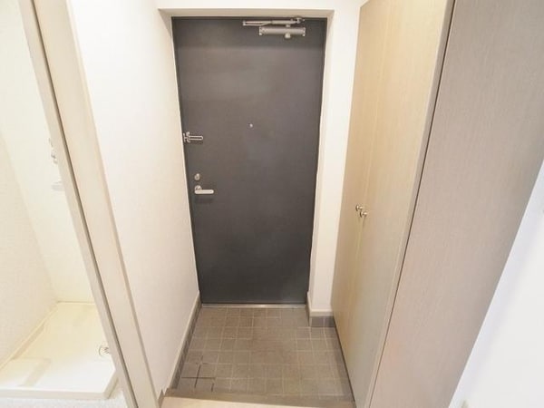 玄関(お部屋探しは株式会社　タウンハウジング　までお気軽にお問合…)