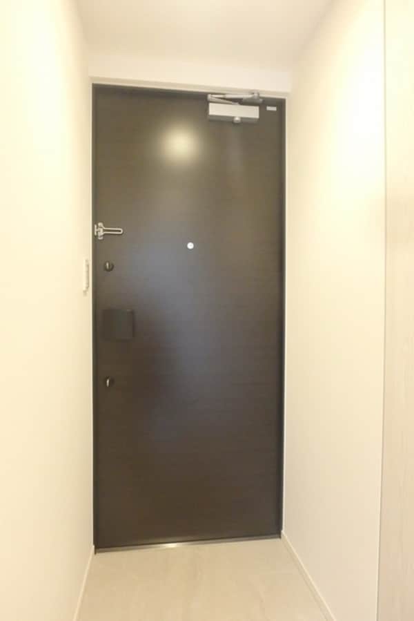 玄関(お部屋探しは株式会社　タウンハウジング　までお気軽にお問合…)