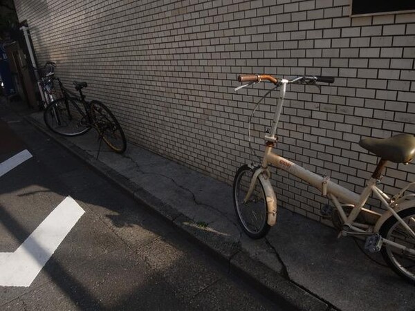 共有部分(自転車置き場)