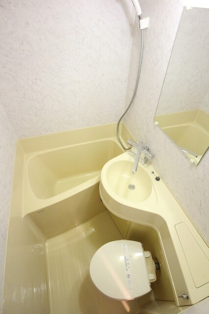 物件内観写真3　(★3点ユニットバス★)