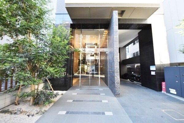 エントランス(部屋探しは株式会社　タウンハウジング　までお気軽にお問合せ…)