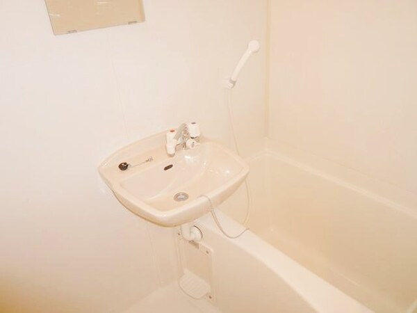バス／シャワールーム等(お部屋探しは株式会社　タウンハウジング　までお気軽にお問合…)