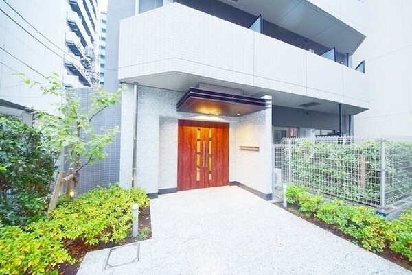 エントランス(部屋探しは株式会社　タウンハウジング　までお気軽にお問合せ…)