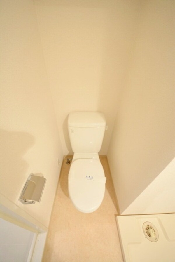 トイレ(お部屋探しは株式会社　タウンハウジング　までお気軽にお問合…)