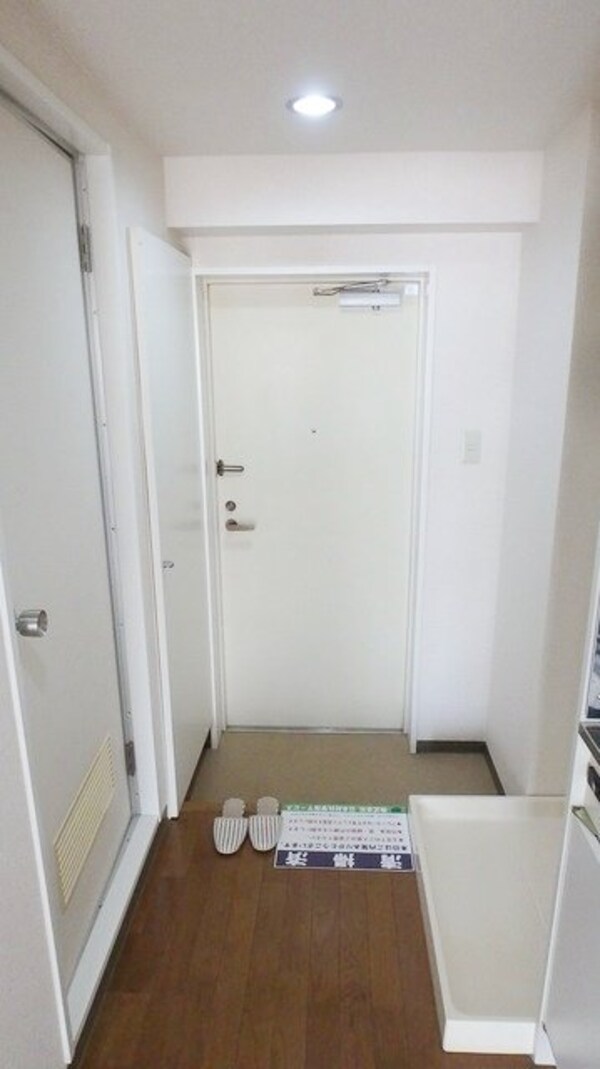 玄関(お部屋探しは株式会社　タウンハウジング　までお気軽にお問合…)