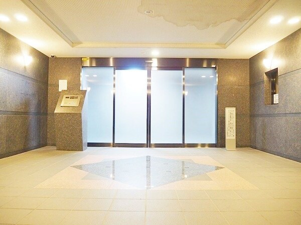 ロビー(部屋探しは株式会社　タウンハウジング　までお気軽にお問合せ…)