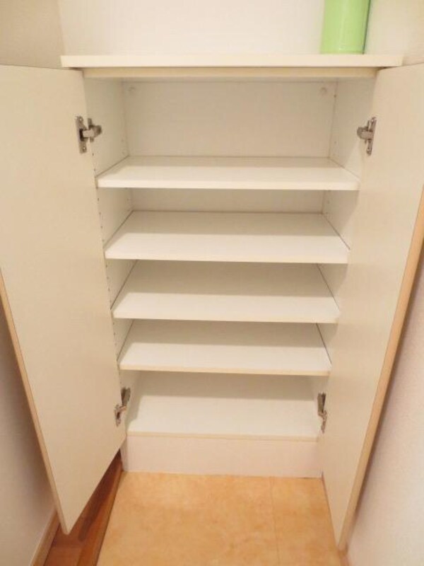 玄関(玄関収納)