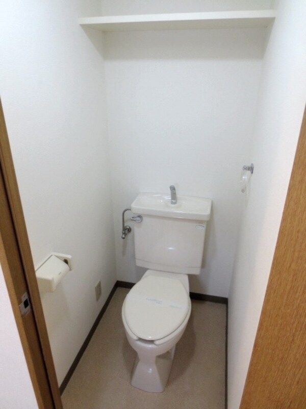 トイレ(別部屋参考写真)