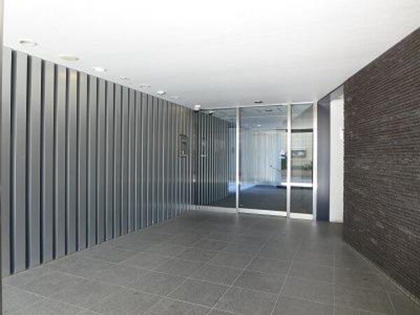 エントランス(★モニター付きオートロック★)