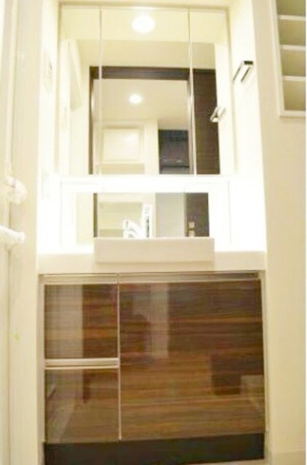 洗面(お部屋探しは株式会社　タウンハウジング　までお気軽にお問合…)