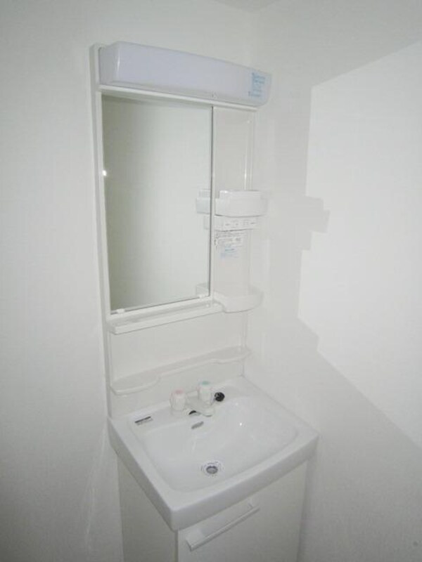 洗面(★朝の準備も快適な独立洗面所★)