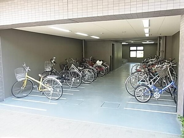 駐車場(★専用駐輪場★)
