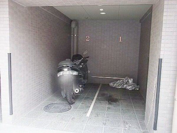 駐車場(★バイク置き場★)