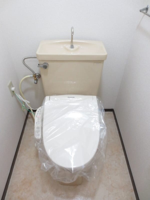 トイレ(※同施工、別部屋参照)