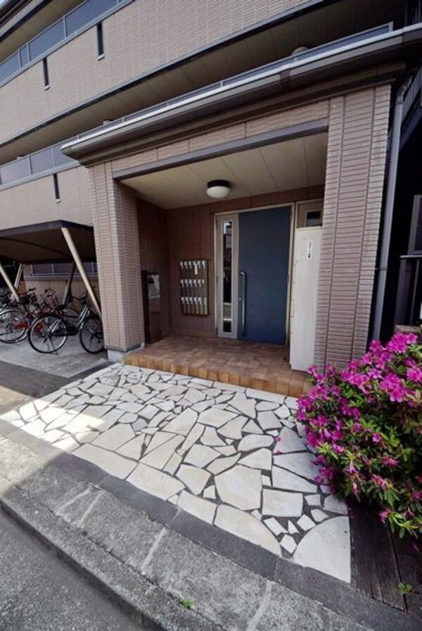エントランス(★大和ハウス施工！２駅利用可能！★)
